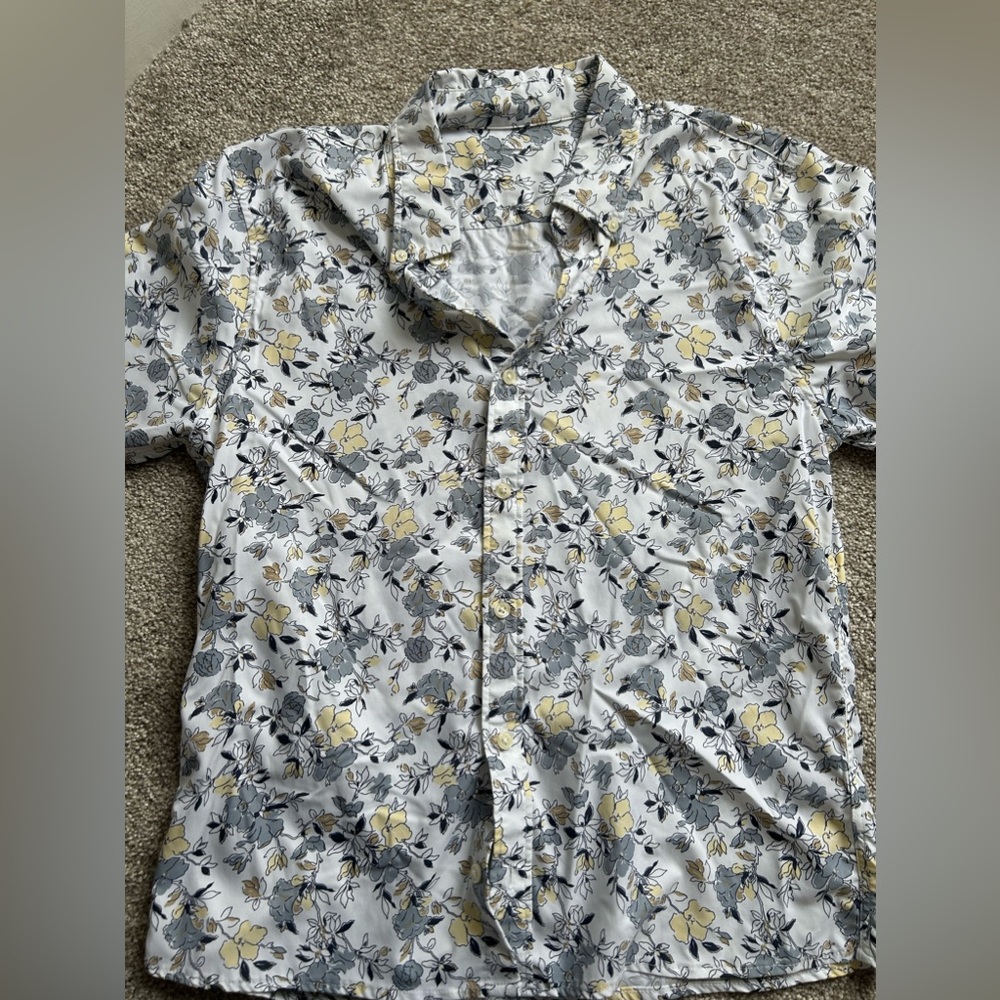 Abercrombie & Fitch performance button down